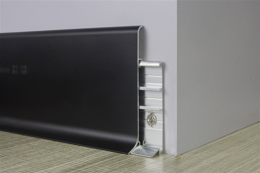 高(gāo)品質的(de)DT系列踢腳線産品供應商：湖南富貴盈門建材有限公司