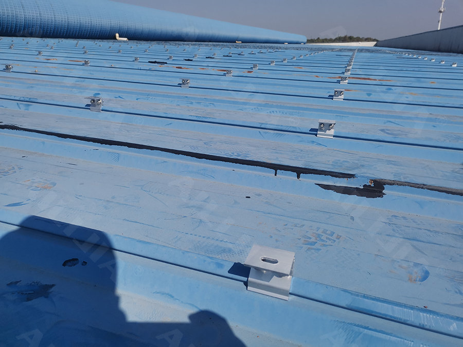 如(rú)何選擇适合自(zì)己的(de)BIPV防水(shuǐ)支架？